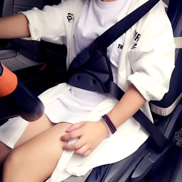 Child Seat Belt Adjustment Holder Car Anti-Neck Neck Baby Shoulder Cover Seat Belt Positioner Child Seatbelt for Kids Safety